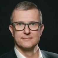 Dr. Gregor Larbig - Geschäftsführer